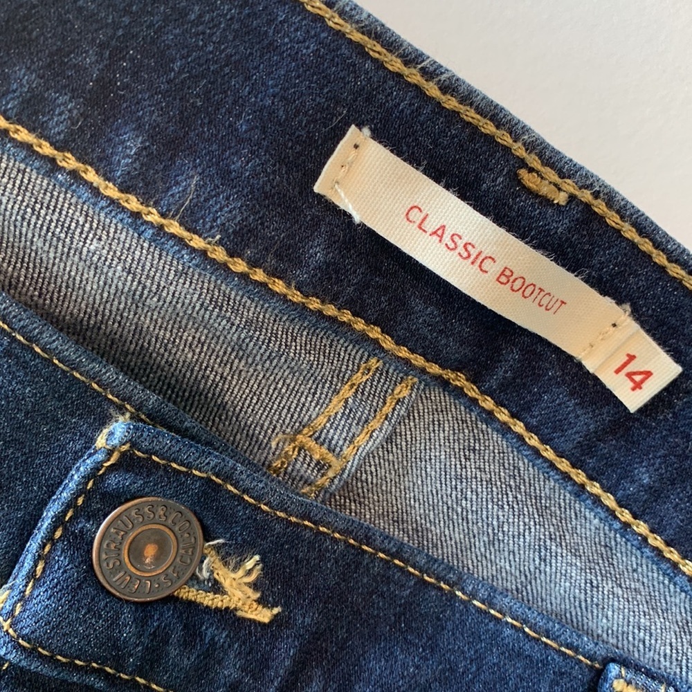 Levi - Classic bootcut,‎ 14, dark wash, flare leg - Picture 5 of 6